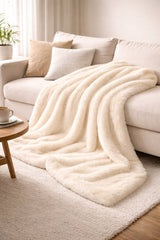 Luxury Κουβέρτα Πολυτελείας με Υφή Velvet σε 8 μοναδικά χρώματα - ΚΟΥΒΕΡΤΕΣThe GrBazaar of BrandsThe GrBazaar of BrandsLuxury Κουβέρτα Πολυτελείας με Υφή Velvet σε 8 μοναδικά χρώματα